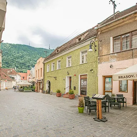 Saint John's 22 * בראשוב